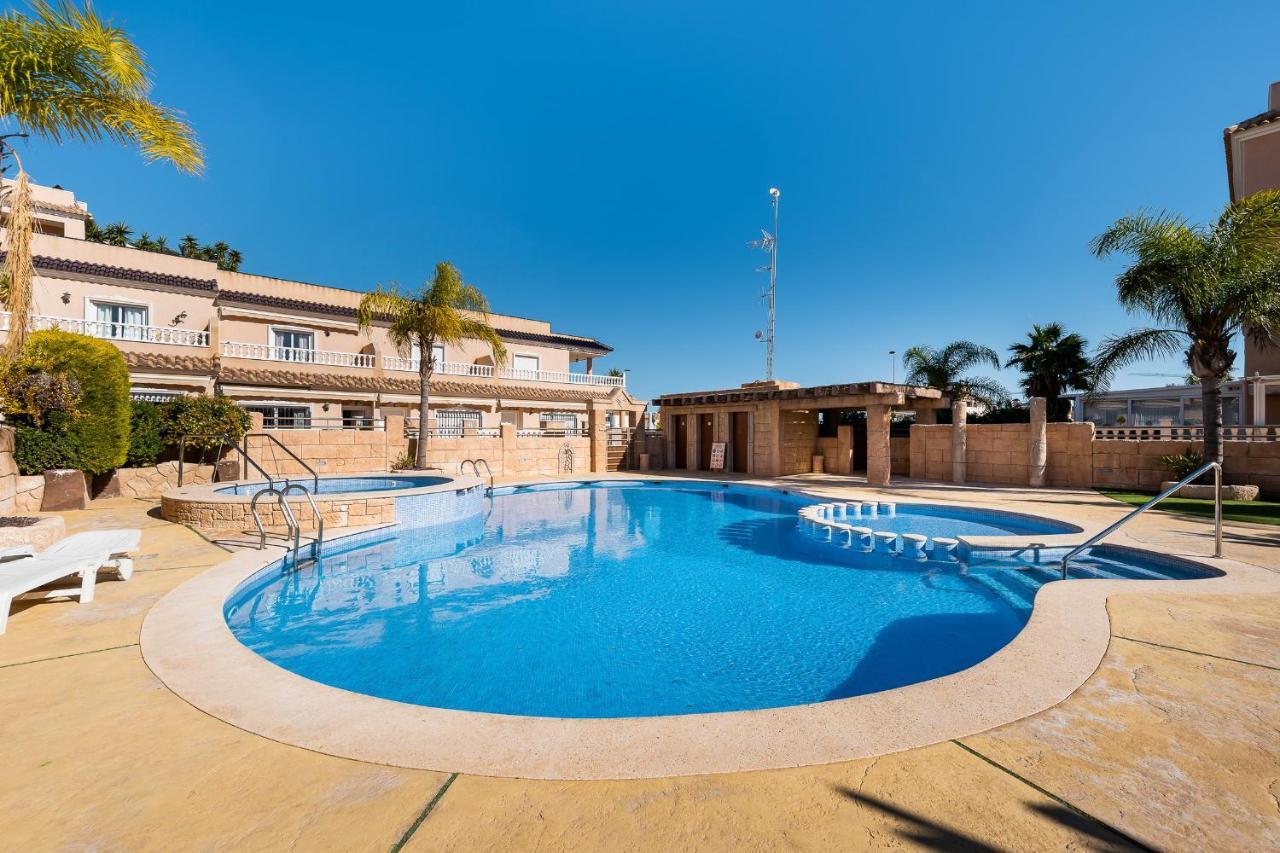 Bungalow La Zenia Cerca De La Playa Οριουέλα Εξωτερικό φωτογραφία